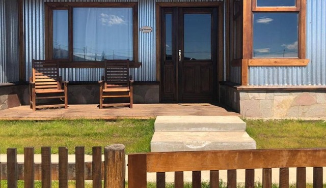 Family Cabin in El Calafate! complete for up to 6 passengers