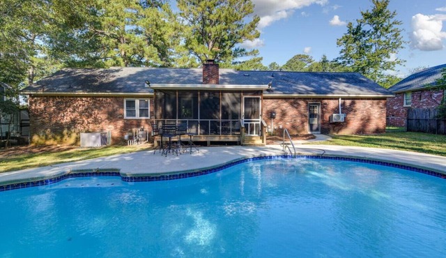 Family Cove | 4BR + Private Pool & Billiards