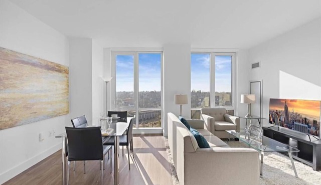 Family Friendly 2BR | Full Kitchen | Downtown White Plains