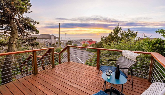 Family-friendly home with ocean views, with ping pong, foosball, fireplace, deck