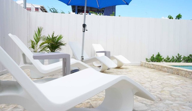 Family friendly house w/private pool 10 minute walk to Boqueron