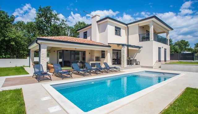 Family friendly house with a swimming pool Poreč (K-27532)