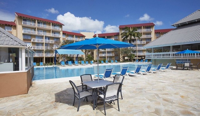 Family Fun in the Caribbean! Beachfront Resort w/Kitchen & Onsite Mini Golf!