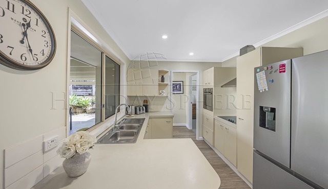 Family Home with Pool Close to Theme Parks