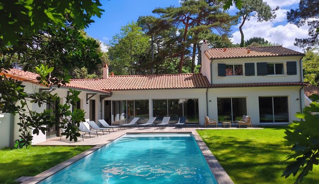Family house - La Baule Les Pins, swimming pool, sleeps 10, 400 m from sea