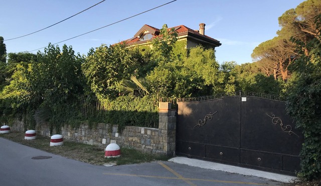 Family house Parenzana & garden, free bikes