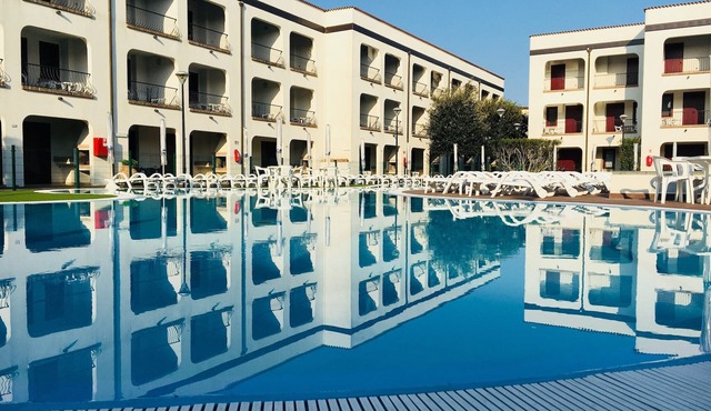 Family Oasis Near the Sea