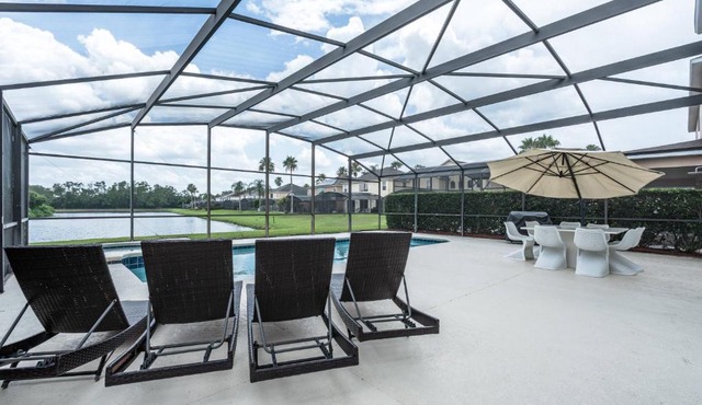 Family Resort Pool Home Near Disney