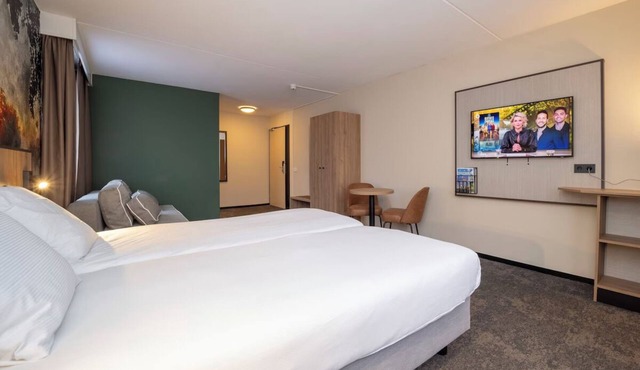 Family Stay Near Castle Gardens Brewery and Arcen Parks Free Parking