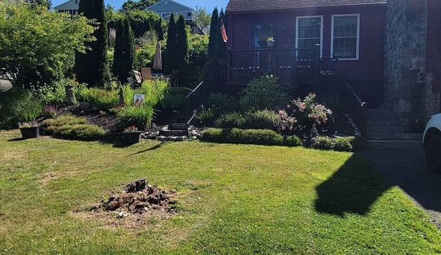 Family Summer Cottage, 0.1 mile from private beach