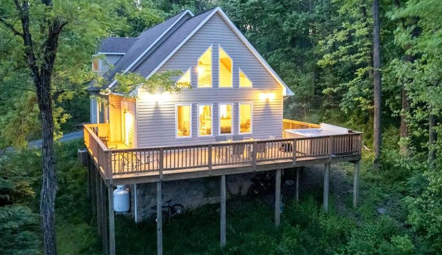 Family Time in Love, Virginia: Mountain Cabin Getaway
