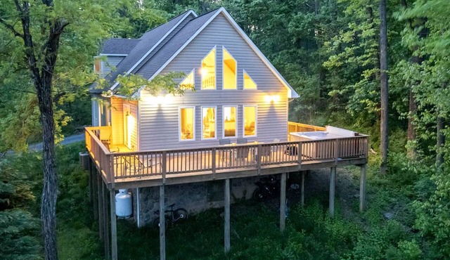 Family Time in Love, Virginia: Mountain Cabin Getaway