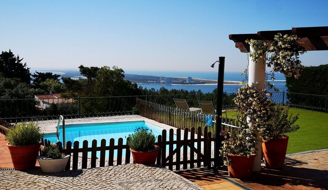 Family time, peace, great views and private swimming pool!