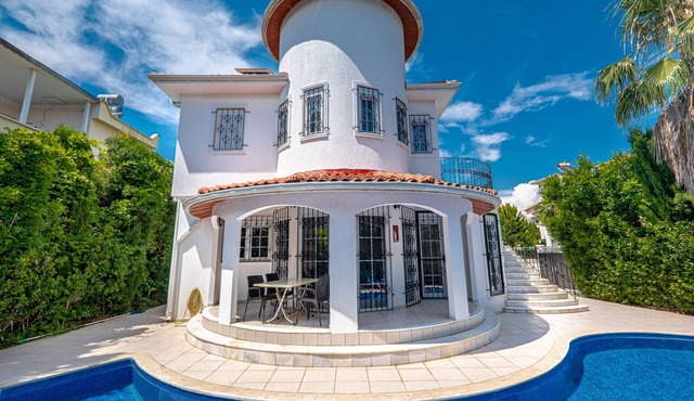Fancy and Comfy Villa with Private Pool in Belek