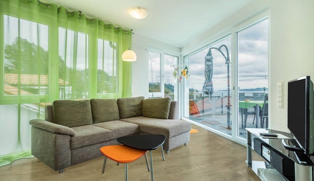 Fantastic Apartment "Lilie" with Large Balcony (Sail Awning) and Stunning Lake View
