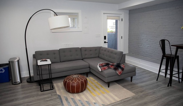 Fantastic 2-bedroom Apartment in DC's "Quiet Little Secret"