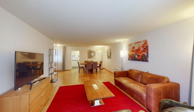 Fantastic 2BD 110sqm Flat - Mainau 10