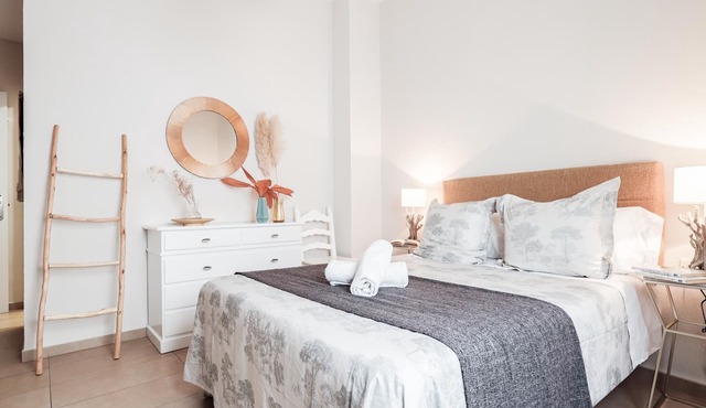 Fantastic apartment. 4px old town