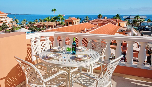 Fantastic Studio Apartment with Amazing Sea View