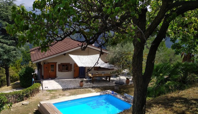 Fantastic house with private swimming pool at 5 km from the sea