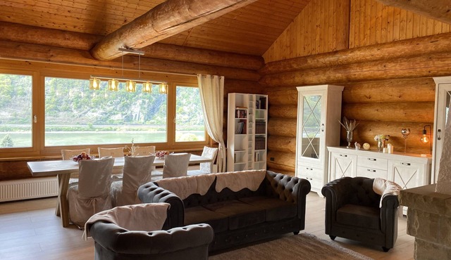 Fantastic log cabin on the Rhine