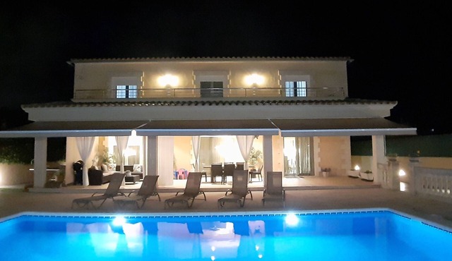 FANTASTIC LUXURY VILLA IN SA COMA CLOSE TO THE BEACH CAP. 12 PEOPLE, DAHLIAS20