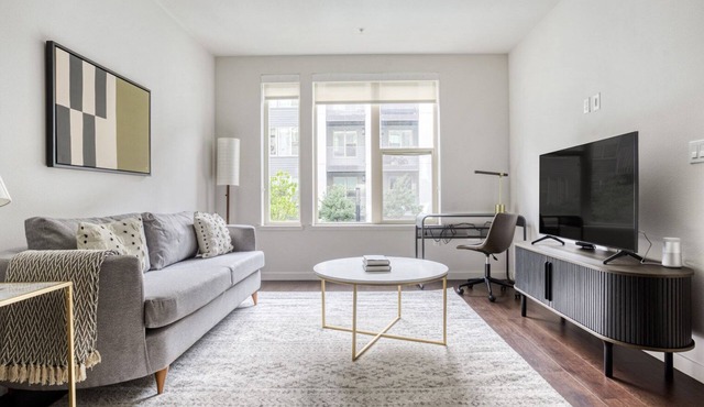 Fantastic Milpitas 1BR w/Pool, Gym & W/D, walk to BART, by Blueground
