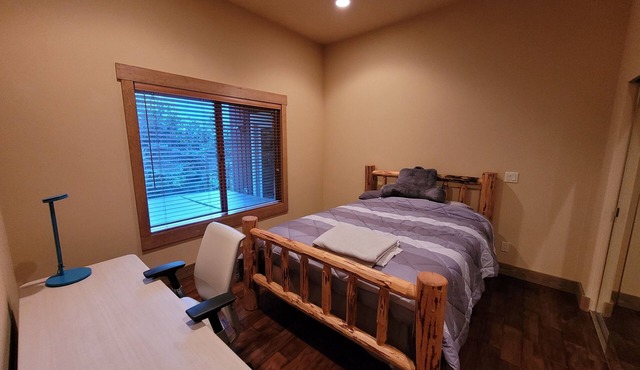Fantastic Mountain House Near Great Skiing and Hiking
