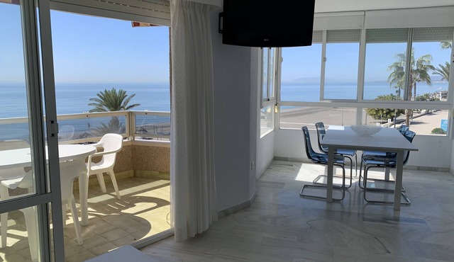 Fantastic oceanfront apartment