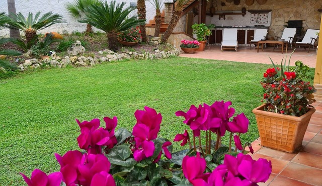 Fantastic Panoramic Villa by the Sea - An Unforgettable Experience