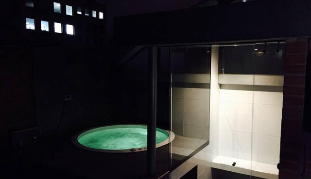 Fantastic Penthouse Jacuzzi Loft
