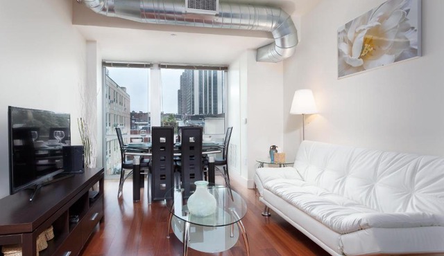 Fantastic Philly Fully Furnished Apartments