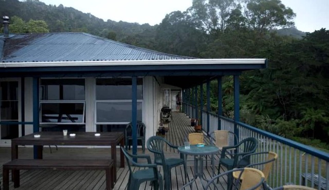 Fantastic Remote Getaway with Private Bar on Whanganui River, New Zealand