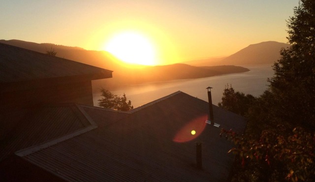 Fantastic Rustic Chalet to rest & enjoy the safety forest of the South of Chile