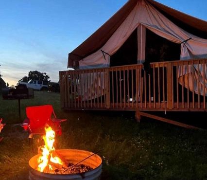 Fantastic Secluded Tented Cabin with Fire Pit in Logan, Ohio