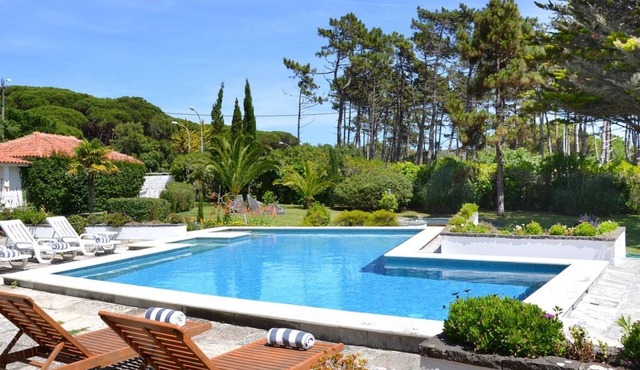 Fantastic Sintra Villa | 7 Bedroom | Villa Adelino Platina | Great Pool Area
