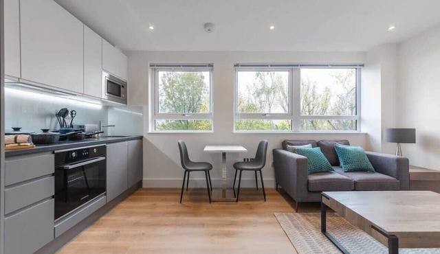 Fantastic Studio Apartment in East Grinstead