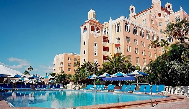 Fantastic Views! 3 Family-friendly Rooms with Beach Access! Outdoor Pool