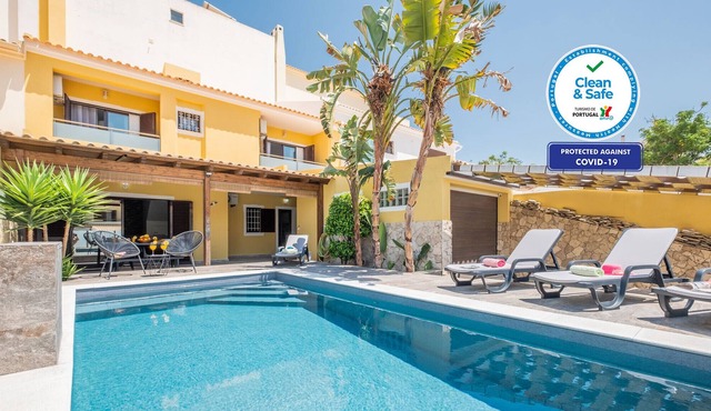 FANTASTIC VILLA W/ PRIVATE POOL, BBQ & WIFI