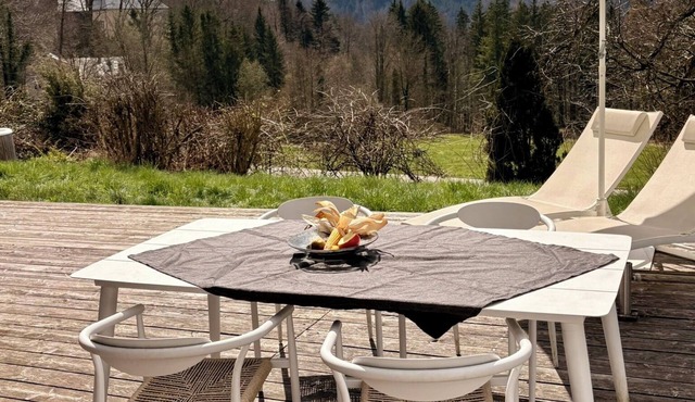Far-reaching views of the Mangfall valley - Quiet house with sauna, hot tub & garden near Munich