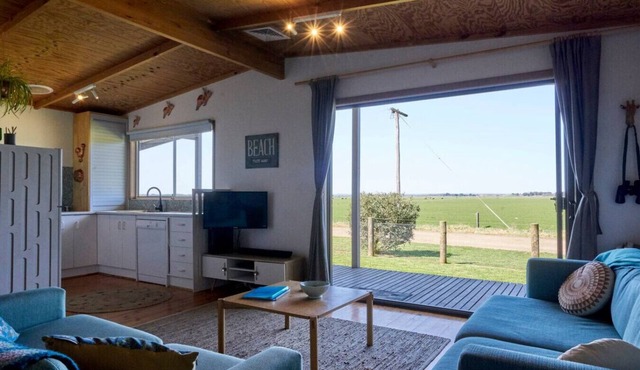 Far View - Pets, Linen, Wi-Fi, Netflix, Caravan, EV charger
