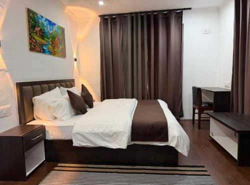 FarahBakshResidency