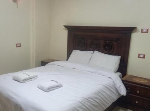 Fares pyramids Hostel