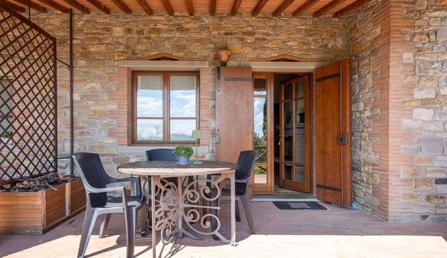Farfalle e Fiori – Agriturismo with Experiences, Breakfast Included - Le Ceregne Bio
