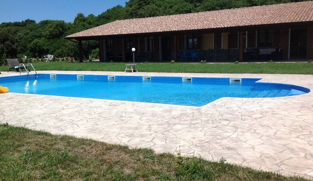 Farm holiday "Sa Raighina house center" with big shared pool