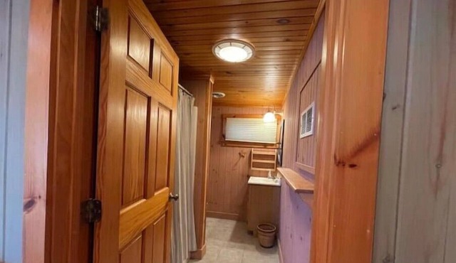 Farm Stand Lodge