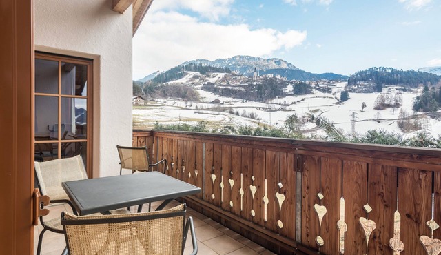 Farm Vacations - "Fewo Molignon Paalhof" with Mountain View, Wi-Fi & Balcony