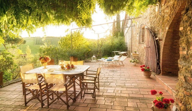 Farmhouse in Val d’Orcia with pool: apartments,cottage,and bed and breakfast