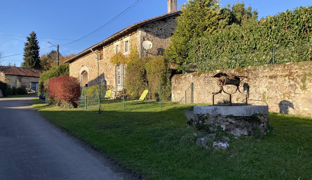 Farmhouse With Large Secure Garden And Swimming Pool