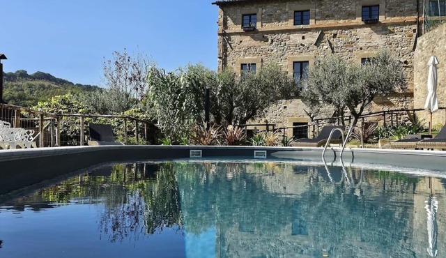 FARMHOUSE WITH PANORAMIC POOL IN PERUGIA/ASSISI IDEAL FOR GROUPS FOR 22 PLACES